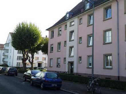 2-3 Zimmer, Küche, Bad, Keller, möbliert in KA-Mühlburg