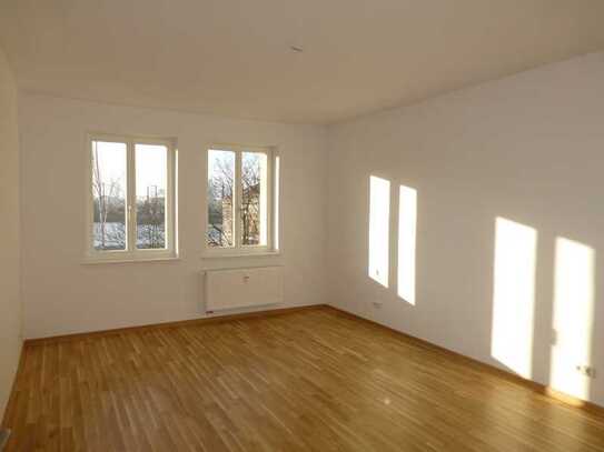 Modern sanierte 3-Zimmerwohnung mit Balkon und exklusiven Tageslichtbad!