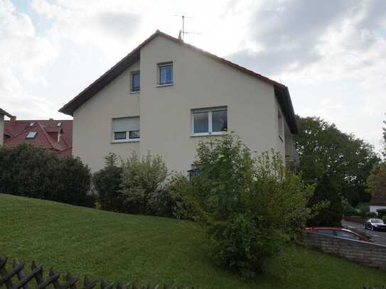 Helle, moderne 4,5-Zimmer-Wohnung mit Balkon in Eggolsheim/OT