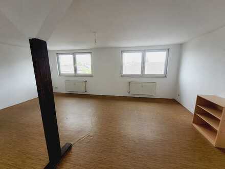 2 Zimmer Dachgeschoss Mietwohnung in Duisburg-Beeck