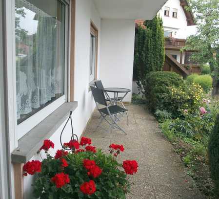 **Für berufstätige Einzelperson oder Rentner** Schöne 2-Zi.-Whg. mit Terrasse...