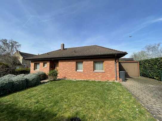 Ruhig gelegener, freistehender Bungalow mit großem Grundstück in Ober-Hilbersheim