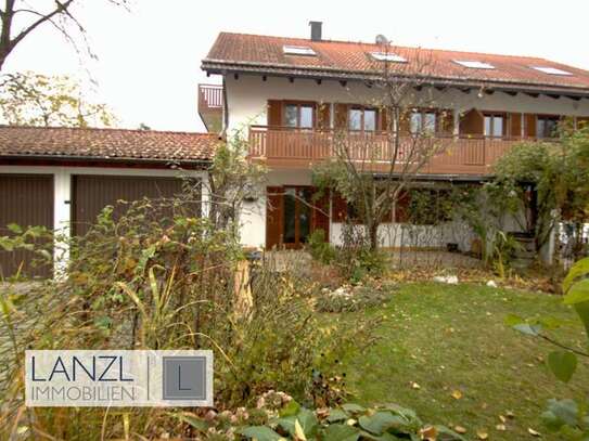 Idylische Terrassenwohnung mit großem Gartenanteil