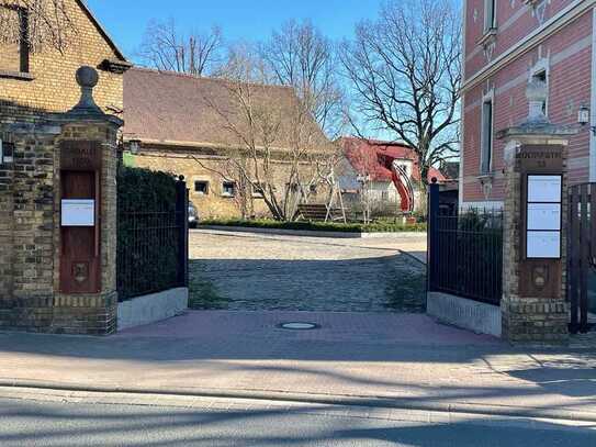 Modernes Stadthaus im denkmalgeschützten Ensemble – Erstbezug im Leipziger Osten