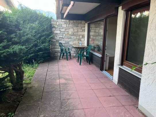 Stilvolle 2,5-Zimmer-Erdgeschosswohnung mit großer Südterrasse und Bergblick in Grassau