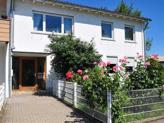 Büro-/Praxisraum mit 2 Stellplätzen * 200 m bis zur B 28