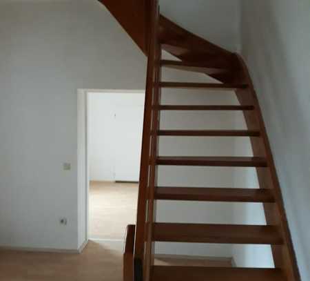 2-Zimmer-Maisonette Wohnung mit Terrasse zu vermieten!