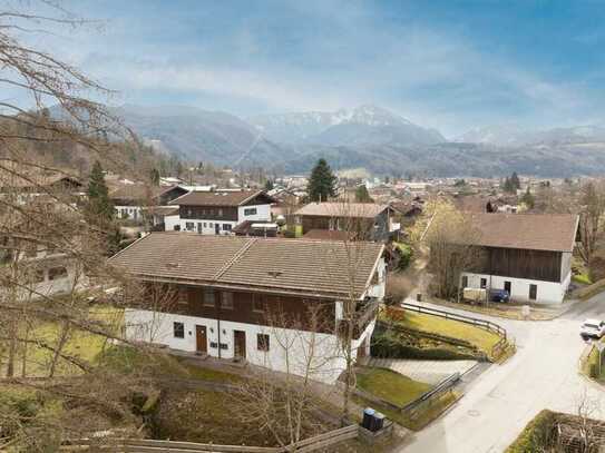 Mit Terrasse und Garten: 3-Zimmer-Erdgeschoss-Wohnung in Bergen/Chiemgau