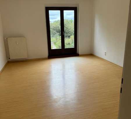 5 Zimmer Wohnung in Mannheim / Almenhof mit 2 Balkonen