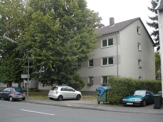 Porz-Urbach- unrenovierte 2 Zimmerwohnung mit Garten