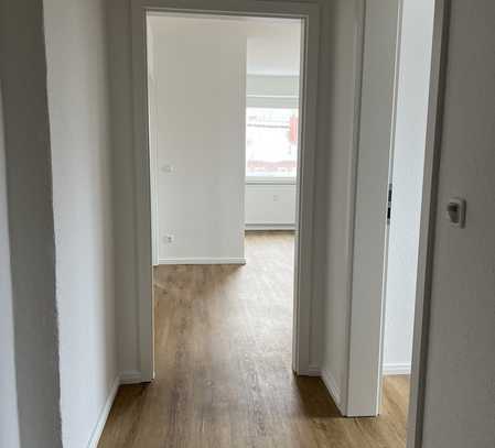 Sanierte, sehr schöne 2-Zimmer-Wohnung mit Einbauküche in Rostock