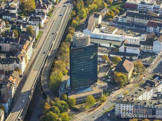 Einmalige Gelegenheit mit vielfältigen Nutzungsmöglichkeiten! 
Hochhaus im 80er Jahre Retro Style