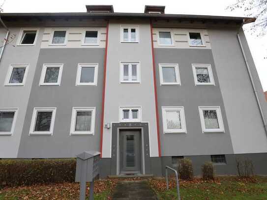 Bezugsfreie und renovierte Wohnung in gepflegtem Haus!