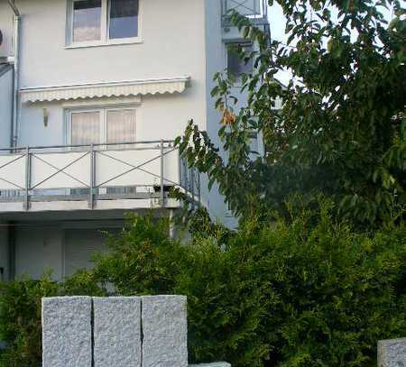 Freundliches und gepflegtes 5,5-Zimmer-Reihenendhaus mit Blick ins Grüne in Besigheim