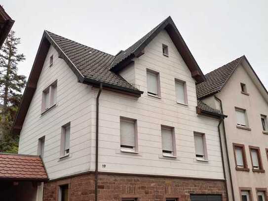 Solides Haus, klein aber fein - sofort beziehbar inkl. Möbel.