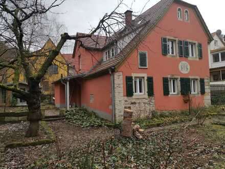 Liebevoll saniertes Weinberghaus unter Denkmalschutz