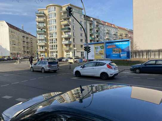 Gewerbeimmobilie in Friedrichshain zu verkaufen