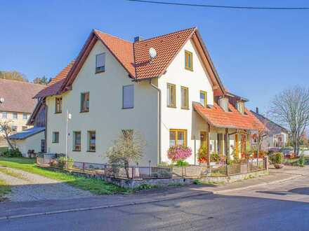 Mehrgenerationenhaus mit Scheune und großem Grundstück