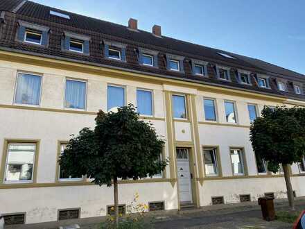 Schöne Zwei-Zimmer-Wohnung mit Altbau-Charme in Krefeld