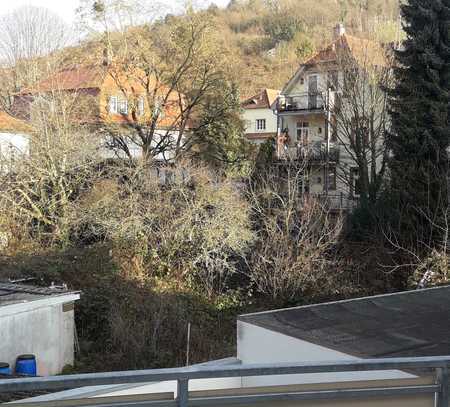 Schöne Wohnung mit großer Terrasse mit Blick auf den Turmberg