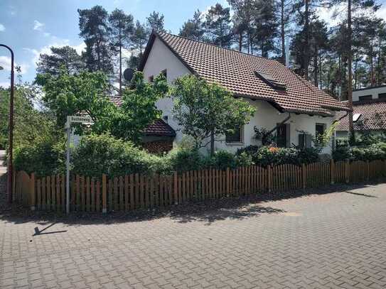 Provisionsfrei – Familienfreundliches Haus in ruhiger Lage mit sonniger Terrasse