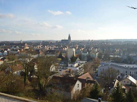 Exkl. Luxus-2-Zi.-Whg. (Erstbezug je mit Einbaukü., Altstadt/- Domblick in Rgbg.