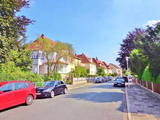 Nah Mittellallee, Erdgeschoss mit eigenem Garten, Garage, Stellplatz