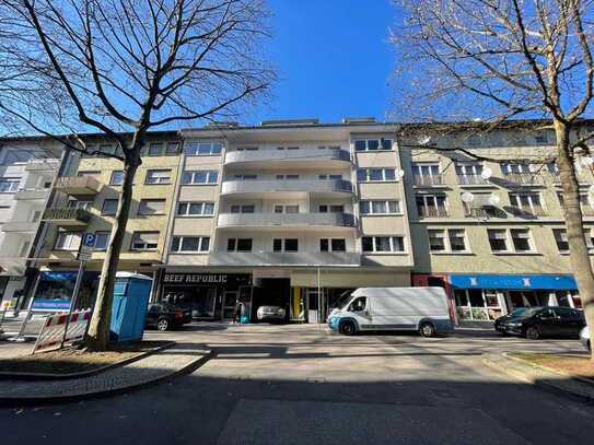 Sehr schöne 2-Zi. Wohnung mit Balkon, zentrale und ruhige Stadtlage