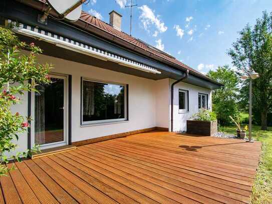 Erdgeschosswohnung mit sehr großem Garten