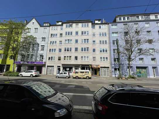 2-Zimmer-Wohnung in Düsseldorf- Bilk mit Balkon