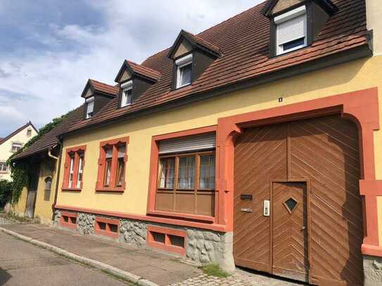 Zentral gelegenes 2-Familienhaus in Breisach am Rhein – Ihr vielseitiges Wohn- und Anlageobjekt