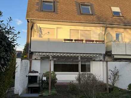 Familien aufgepasst !! Bezugsfrei !! 
Familienfreundliches, großes Reihenendhaus - 6 bzw. 7 Zimmer