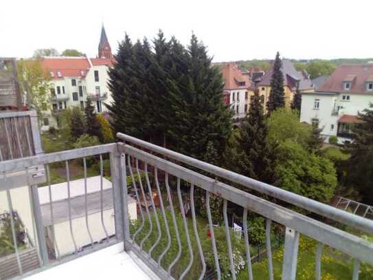 Attraktive 4-Zimmer-Maisonette-Wohnung mit Balkon in Zwickau