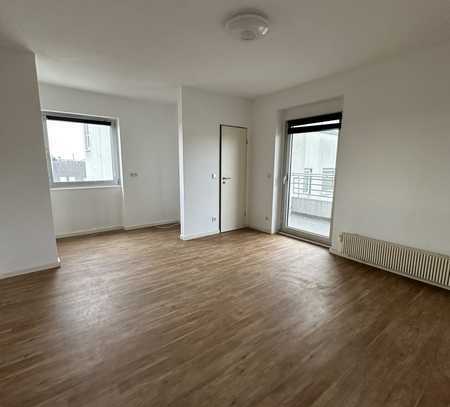 Schöne 2 Zimmer Wohnung mit Balkon