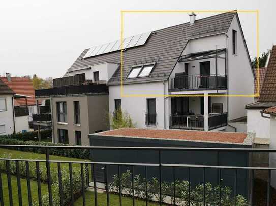 Neuwertige 2,5 Zimmer Maisonette-Wohnung mit Balkon und Garage