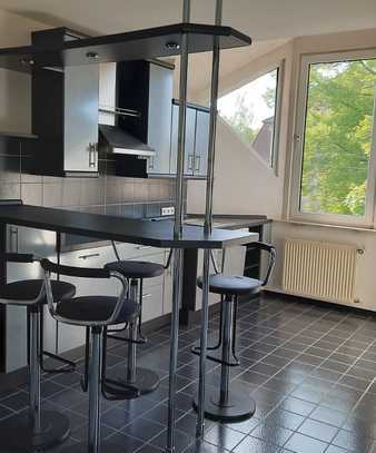 Schöne helle Maisonette-Wohnung in Uni-Nähe