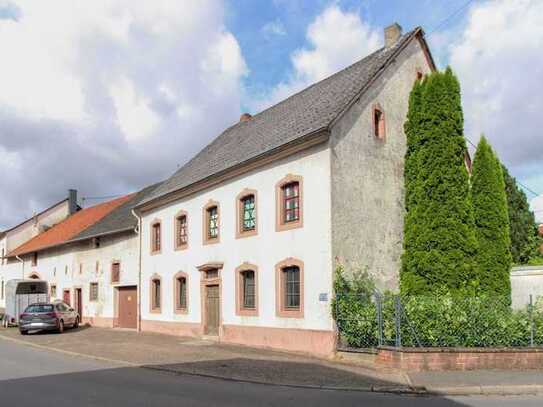 Denkmal für Handwerker: Realisieren Sie selbst das Haus Ihrer Träume in naturnaher Lage