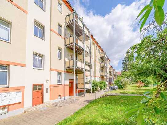 Schöne 2-RW * Hochparterre * Balkon * Parkett * Bad mit Fenster * Elbnah *