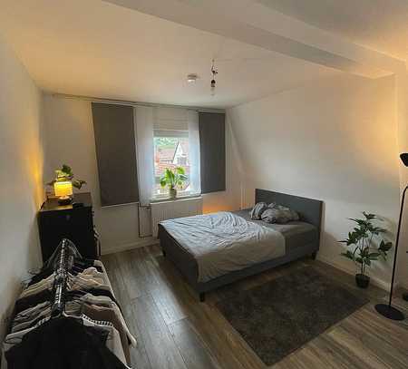 3 Zimmer ruhig dennoch zentral, WG geeignet