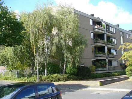 Helles Appartement mit Balkon