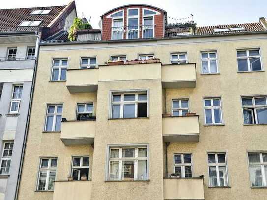 Urban vibes: 3-Zimmer-Gründerzeit-Wohnung + in Friedrichshain + Jetzt provisionsfrei investieren