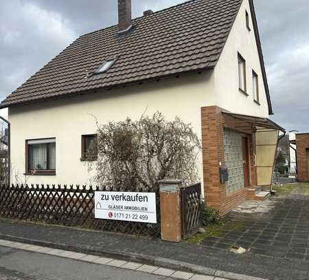 Freistehendes Einfamilienhaus mit Garage in ruhiger, gepflegen Lage