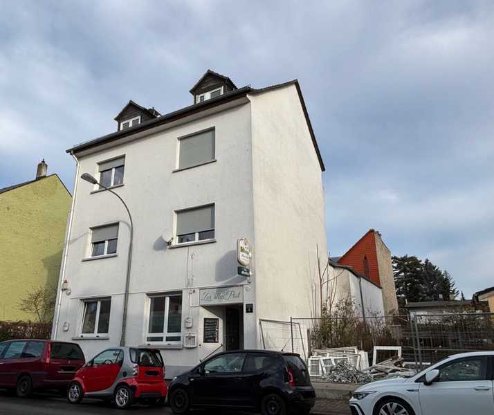 Im Alleinauftrag: Mehrfamilienhaus mit Potenzial