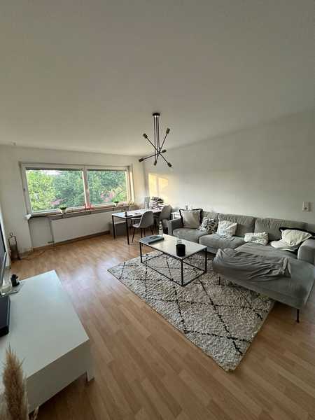                                                               Traumhafte 2-Zimmerwohnung mit Balkon, Stellplatz und Blick ins Gr&uuml;ne                                                       in Auringen (Wiesbaden)