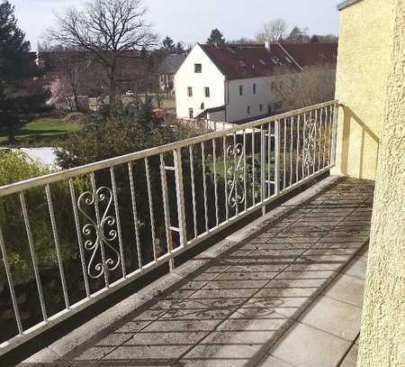 Frisch sanierte 2-Zimmer-Wohnung mit Südbalkon