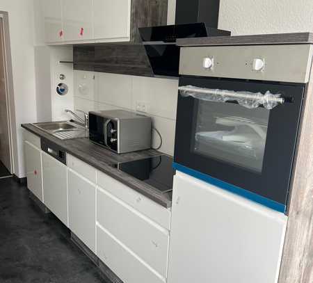 *Neu renovierte* stilvolle 2-ZW mit neuer Einbauküche in Offenbach am Main