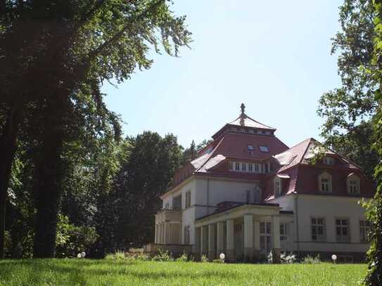 Luxuriöse Villenetage in einer Jugendstilvilla zur Kapitalanlage! Villa Königswald!