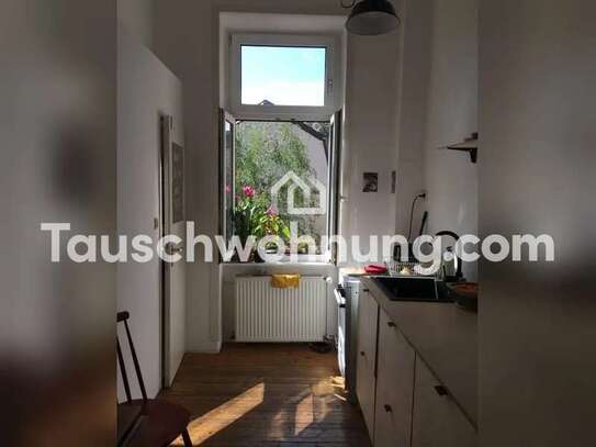 Tauschwohnung: Super schöner, gemütlicher Altbau, 2 Zimmer mit Dielenboden