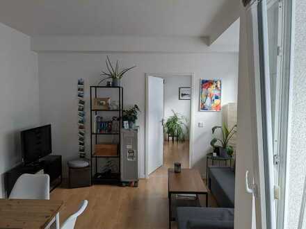 Ansprechende 2-Raum-Wohnung mit Wohnküche, Bad, Balkon und Keller in Düsseldorf Friedrichstadt