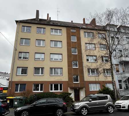 Kleine 1-Zimmer-Dachgeschosswohnung - BEFRISTETES MIETVERHÄLTNIS BIS 31.12.2027